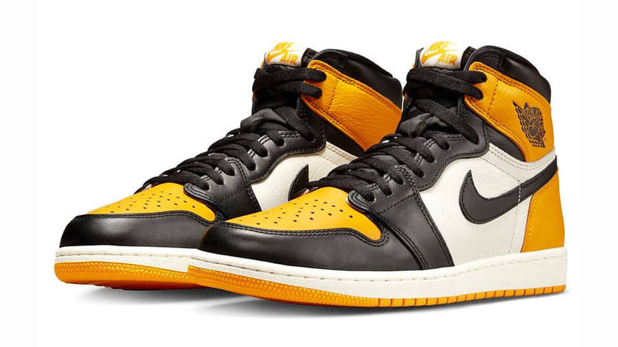 Air Jordan 1 Retro High OG 'Yellow Toe'