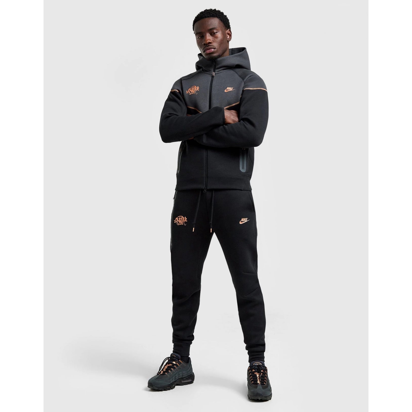 Syna World x Nike Tech Fleece (Full Tracksuit)